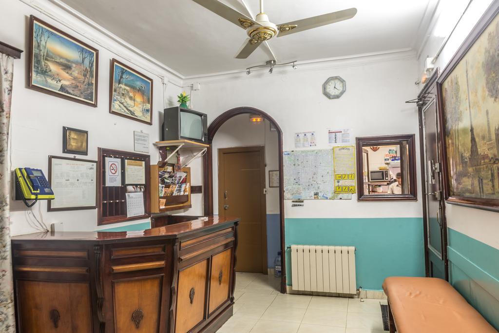 Hostel Turisol Barcelona Exteriör bild