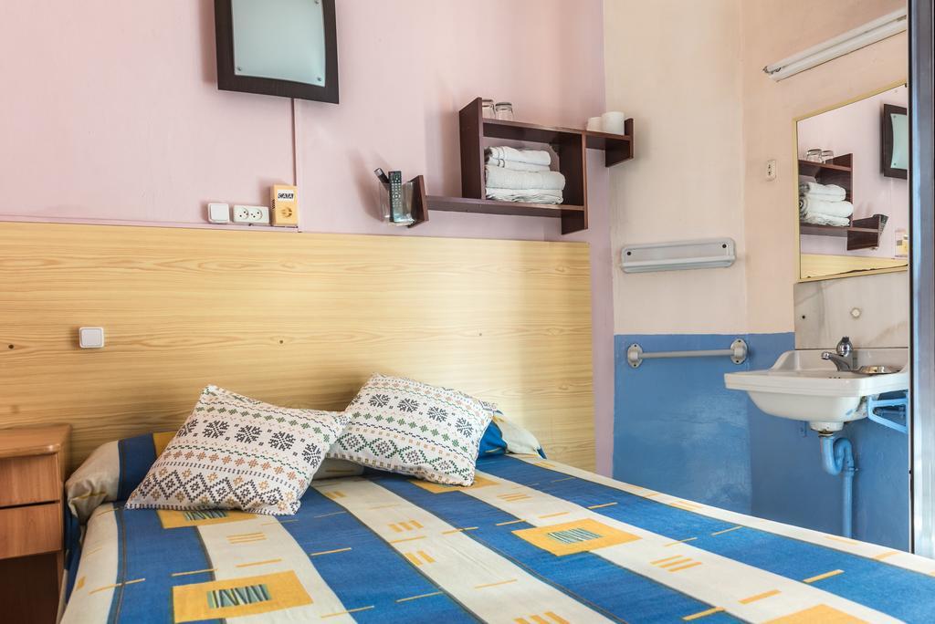 Hostel Turisol Barcelona Exteriör bild